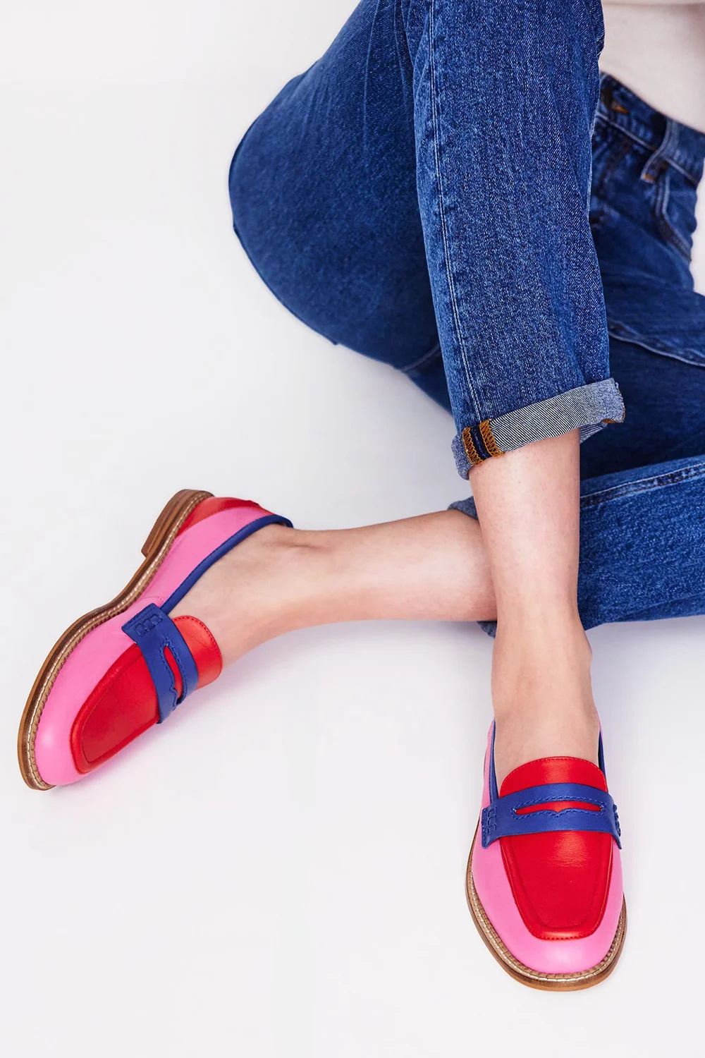 Oceane – Mocasín Marrón con Punta Redonda y Diseño de Bloques de Color Aviero Madrid